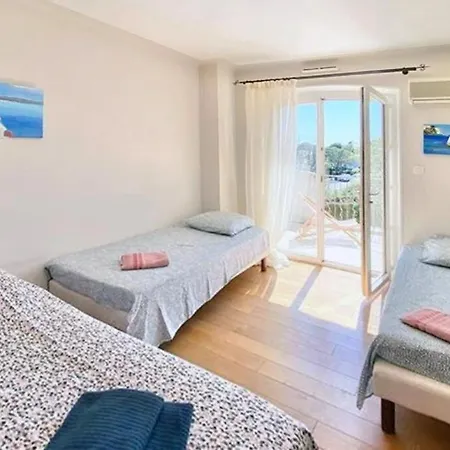 Les Jasmins Piscine Proche Jardin Βίλα