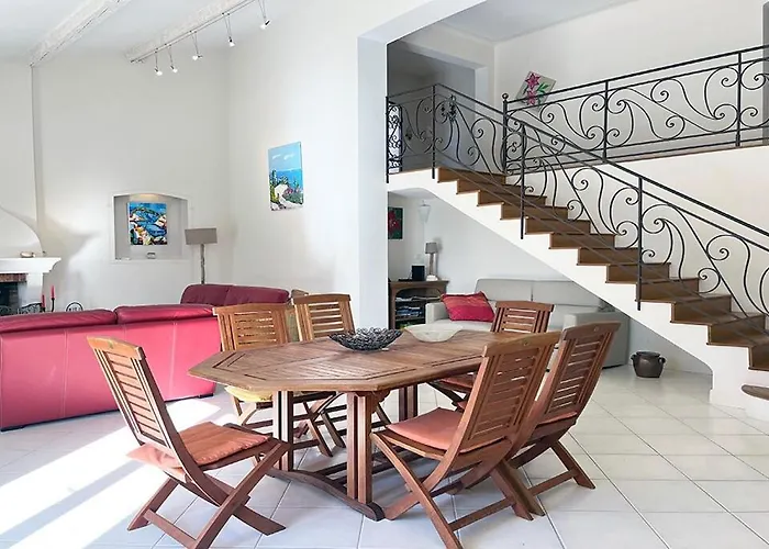 Les Jasmins Piscine Proche Jardin Villa